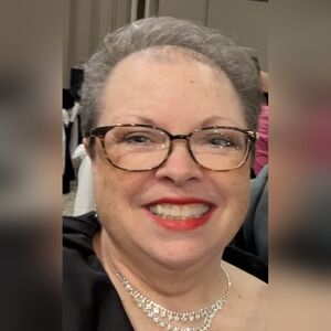 Meet your Posher, Connie